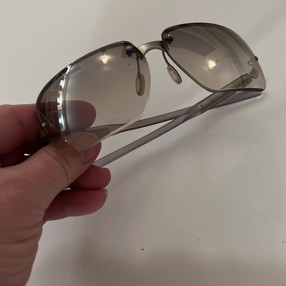 PRADA SUNGLASSES WITH CASE excellent condition - Picture 6 of 9